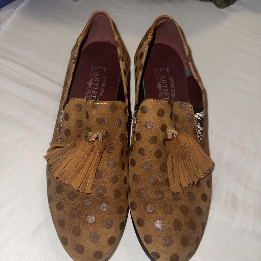 L'Artiste KLASIK Loafer Size 9, 9.5, 10 Polka Dot Print Suede Tasseled Brown